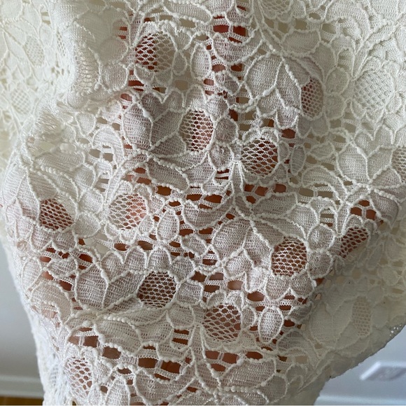 3/$30💚Smart Set cream white lace floral short sleeve top size large - Picture 9 of 15